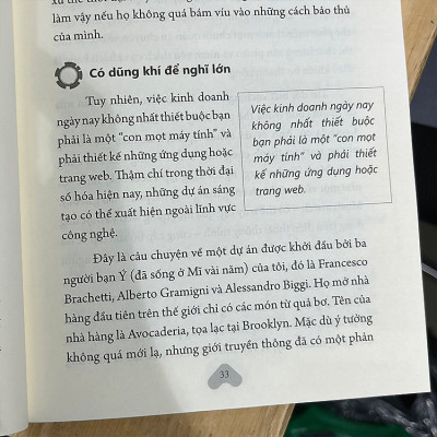 Sách: Xây Dựng Sự Độc Đáo - Cách Để Khởi Nghiệp Từ Đam Mê - ML