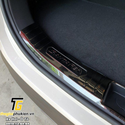 BỘ SẢN PHẨM Nẹp bước chân và ốp chống trầy cốp Hyundai Santafe 2021  - Mẫu Titan