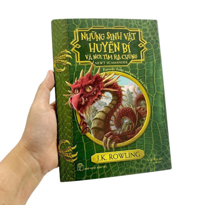 Sách - Sinh Vật Huyền Bí Và Nơi Tìm Ra Chúng - Newt Scamander - Fantastic Beasts And Where To Find Them (Tái Bản 2025)