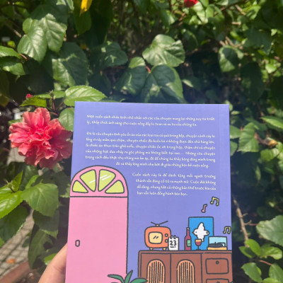 Sách - Chỉ mùa xuân và tình yêu được phép vào trong (Nhã Nam HCM)