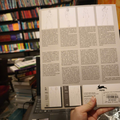 Sách - Design & Illustrate: Fashion Figure Templates by Pepin Van Roojen