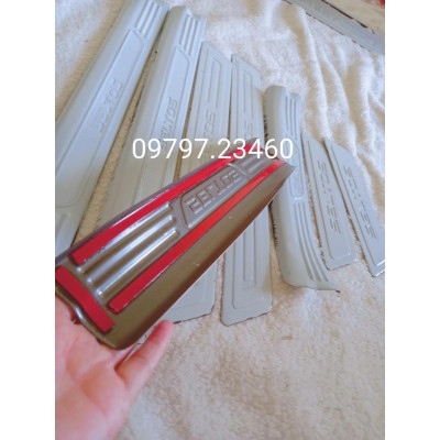 Ốp bậc cửa , nẹp bước chân Kia Seltos 2019-2022 cao cấp -mẫu Titan 8 chi tiết