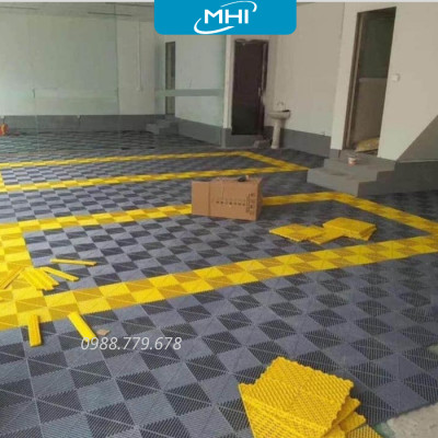 [COMBO 11] Thảm nhựa lót sàn gara ô tô MHI - Cao 2.5 cm / trung tâm chăm sóc xe ô tô, khu vực rửa xe ô tô