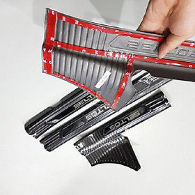 Ốp bậc cửa dành cho Kia Seltos 2020-2021 CACBON , Full bậc Trong Ngoài