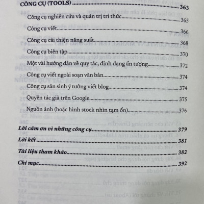 EVERRYBODY WRITES  Ai rồi cũng viết  - Cuốn cẩm nang giúp bạn viết content "chất như nước cất"
