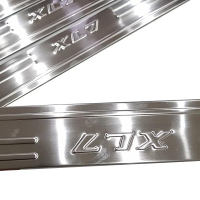 Bộ Ốp bậc cửa, Nẹp bước chân Suzuki XL7 - Mẫu INOX