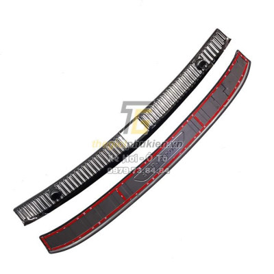 Bọ ốp chống trầy bậc cốp Mercedes C180, C200, C250, C300 2016+ – Mẫu Titan