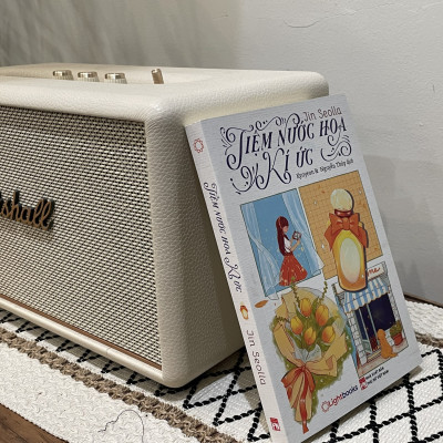 Sách - Tiệm Nước Hoa Ký Ức - Jin Seolla - Nhà xuất bản Phụ nữ Việt Nam & Lightbooks