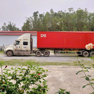 Bạt phủ ô tô Volkswagen Polo thương hiệu Macsim sử dụng trong nhà và ngoài trời chất liệu Polyester - màu đen