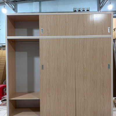 Tủ áo lùa Juno Sofa 1m6 x 2m2 cỡ lớn (màu sồi)