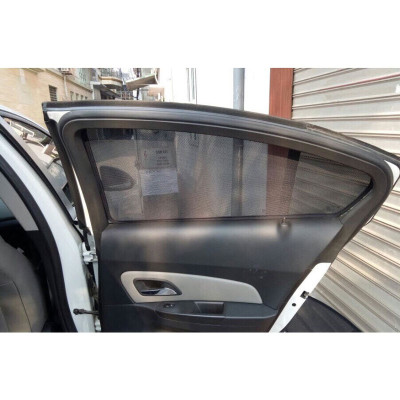 Bộ Rèm Chắn Nắng Nam Châm Dành Cho Xe Ô Tô Cruze