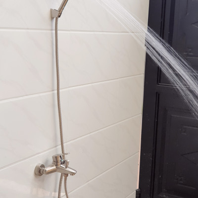 Bộ vòi sen nóng lạnh Inox SUS 304 Eurolife EL-1301 (Trắng vàng)