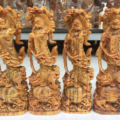 Tượng đạt ma sư tổ bằng gỗ huyết long cao 30×10×6cm