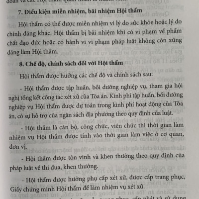 Cẩm nang pháp luật và nghiệp vụ dành cho Hội thẩm trong xét xử các vụ án dân sự