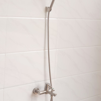 Bộ vòi sen nóng lạnh Inox SUS 304 Eurolife EL-1201 (Trắng vàng)