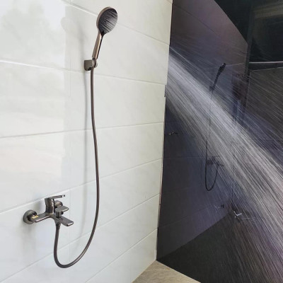 Bộ vòi sen nóng lạnh Eurolife màu Grey mới lạ mắt EL-GRAY 01