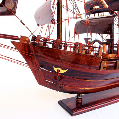 Mô hình thuyền buồm Santa Thái (dài 53cm)