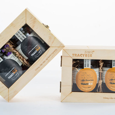 Hộp quà gỗ đôi mật ong hoa chôm chôm 220G