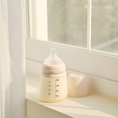 Bình sữa Moyuum Silicon 160ml/260ml