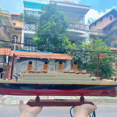 Mô Hình Thuyền Gỗ Trang Trí Phong Thủy RMS TITANIC PAINTED, tàu du lịch, thuyền trang trí chính hãng