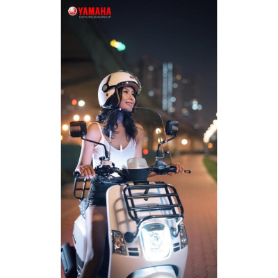 Mũ bảo hiểm 3/4 có kính BULLDOG Pom tặng khóa chống trộm - Hàng Chính Hãng