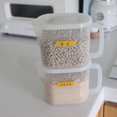 Hộp thực phẩm có tay cầm Nakaya 1000ml,  nắp bằng nhựa PE mềm dẻo, khả năng chịu được nhiệt từ -20~ 70°C- nội địa Nhật Bản