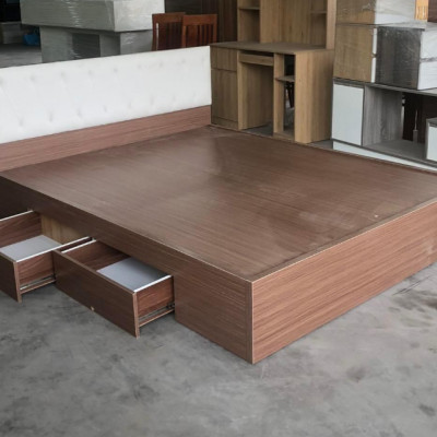 Giường gỗ công nghiệp đầu giường bọc nệm Juno Sofa