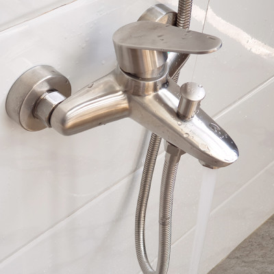 Bộ vòi sen nóng lạnh Inox SUS 304 Eurolife EL-1301 (Trắng vàng)