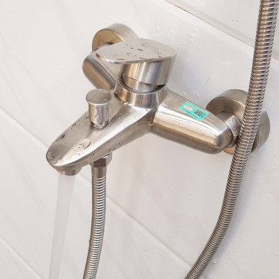 Bộ vòi sen nóng lạnh Inox SUS 304 Eurolife EL-1301 (Trắng vàng)