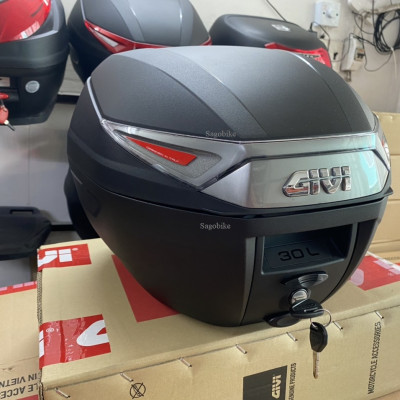 Thùng Givi C30NT thiết kế của Ý, thùng givi 30 lit kèm đế, ốc gắn