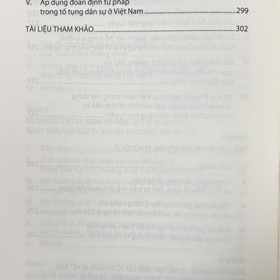 Sách - Luật tư - Trước thách thức của cuộc cách mạng công nghiệp lần thứ tư