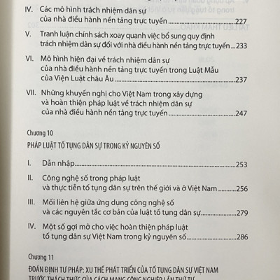 Sách - Luật tư - Trước thách thức của cuộc cách mạng công nghiệp lần thứ tư