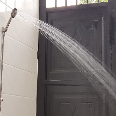 Củ sen nóng lạnh Inox SUS 304 nguyên chất thương hiệu Eurolife EL-1501 (Trắng vàng)