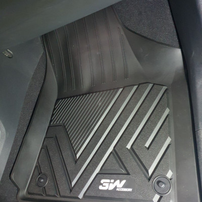 Thảm lót sàn xe ô tô VOLKSWAGEN TIGUAN 2007-2017 Nhãn hiệu Macsim 3W chất liệu nhựa TPE đúc khuôn cao cấp - màu đen
