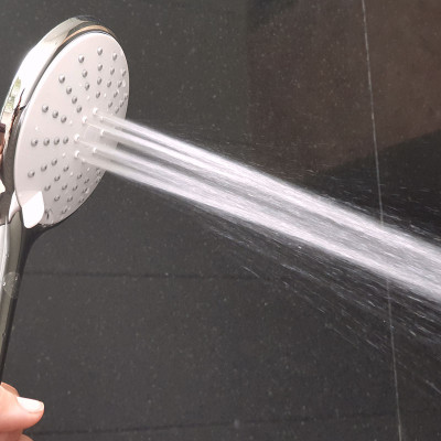 Bộ tay dây sen 3 chế độ chảy chất liệu nhựa ABS mạ Chrome bóng sáng Eurolife EL-200SH