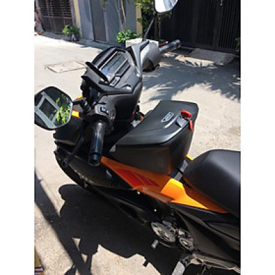 Thùng Givi G10N kèm bát gắn cho xe Winner X, thùng giữa Winner X