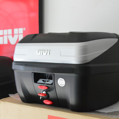 Thùng xe FZ 150i, thùng Givi B32N Bold và baga givi lắp cho xe FZ 150i