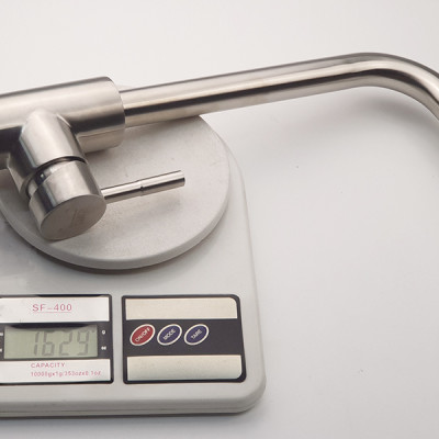 Vòi rửa chén nóng lạnh Inox SUS 304 nguyên khối đầu vòi xoay 360 độ Eurolife EL-KM10 (Trắng vàng)