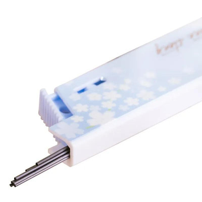 Ruột Chì HB 0.5 mm - Deli S482 (Màu Hộp Ngẫu Nhiên)