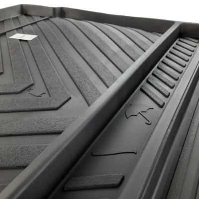 Thảm lót cốp xe ô tô VOLKSWAGEN TIGUAN L (2016-đến nay) nhãn hiệu Macsim 3W chất liệu TPE cao cấp màu đen