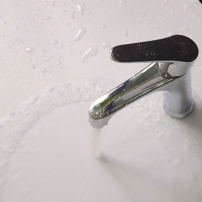 Vòi Lavabo nóng lạnh Đồng mạ Chrome Eurolife EL-7002 (Trắng bạc)