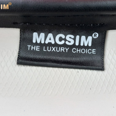 Bọc vô lăng cao cấp Macsim mã L16T-2 chất liệu da thật lõi cao su non - Khâu tay 100% phù hợp các loại xe