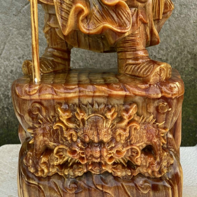 Tượng quan công gỗ huyết long kt cao 20