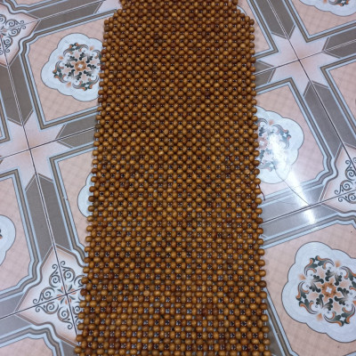Tấm đệm lót ghế ôtô bằng hạt gỗ hương đẹp long lanh 