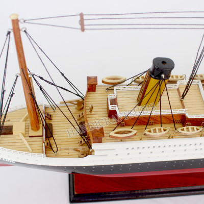 Mô hình thuyền gỗ trang trí Titanic cao cấp 60cm có điện