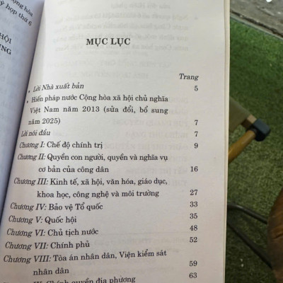 COMBO 2 CUỐN: HIẾN PHÁP NƯỚC CỘNG HOÀ XÃ HỘI CHỦ NGHĨA VIỆT NAM NĂM 2013 (Sửa đổi, bổ sung năm 2025) và LUẬT TỔ CHỨC CHÍNH QUYỀN ĐỊA PHƯƠNG NĂM 2025 – NXB Chính trị quốc gia sự thật