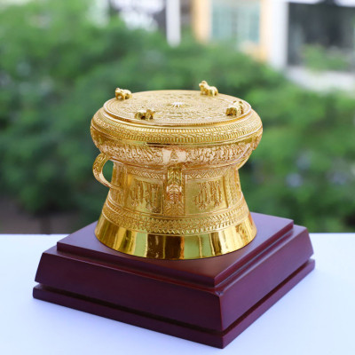 Quà tặng cho người Nhật Bản: Trống đồng mạ vàng TDF08