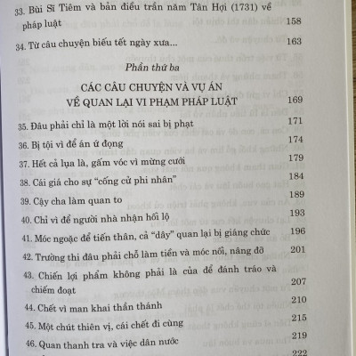 Luật Xưa Án Cũ