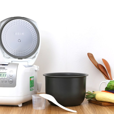 NỒI CƠM ĐIỆN TỬ TOSHIBA RC-18NTFV(W) - Hàng Chính Hãng