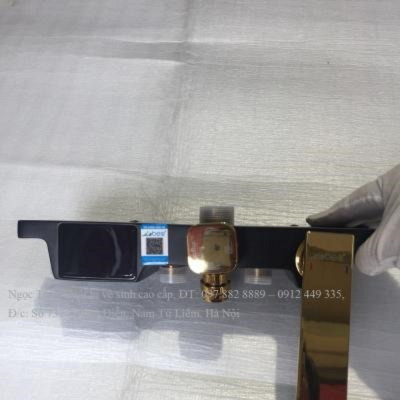 Sen cây tắm  bảng hiển thị nhiệt độ màu đen ánh vàng GS  7749, đẹp sang trọng quý phái, ko dùng điện mà vẫn hiện nhiệt độ